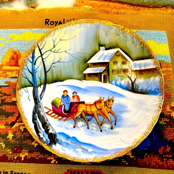 EUC- Vintage Artist Signed Hand-Painted Display Plate - Picture 2 of 10